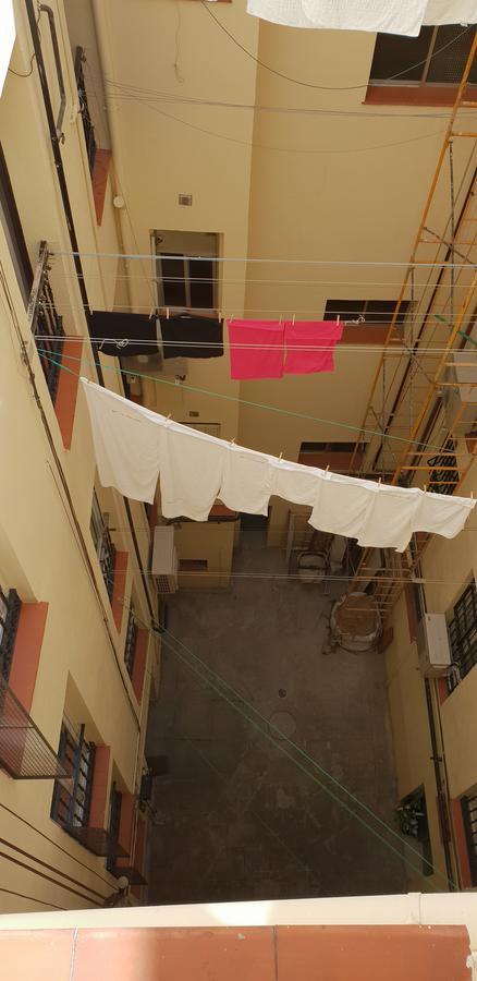 Hostal Zamora Madrid Luaran gambar
